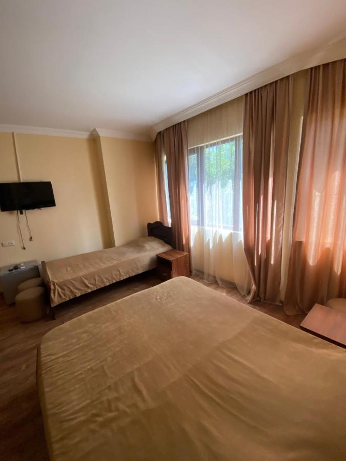 Hotel Dadiani บาทูมิ ภายนอก รูปภาพ